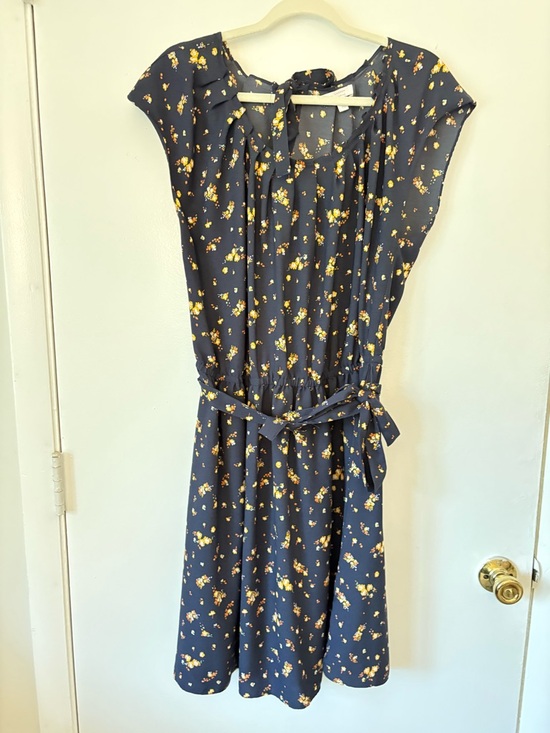 LC Lauren Conrad Dresses & Skirts - LC Lauren Conrad Navy Dress with Yellow Floral Print and Tie Waist